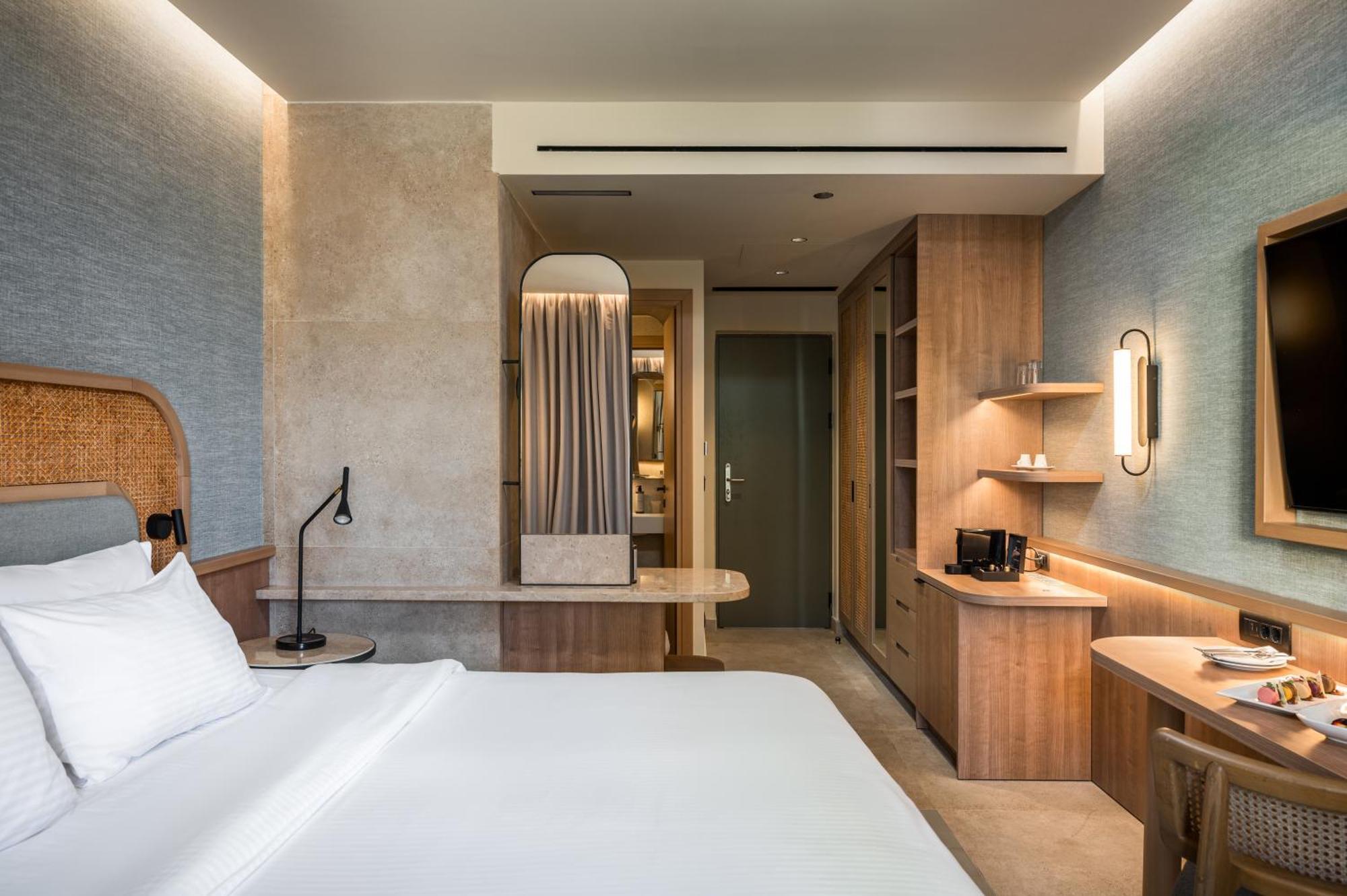 Sentido Apollo Palace Mesongí Eksteriør billede Deluxe Room